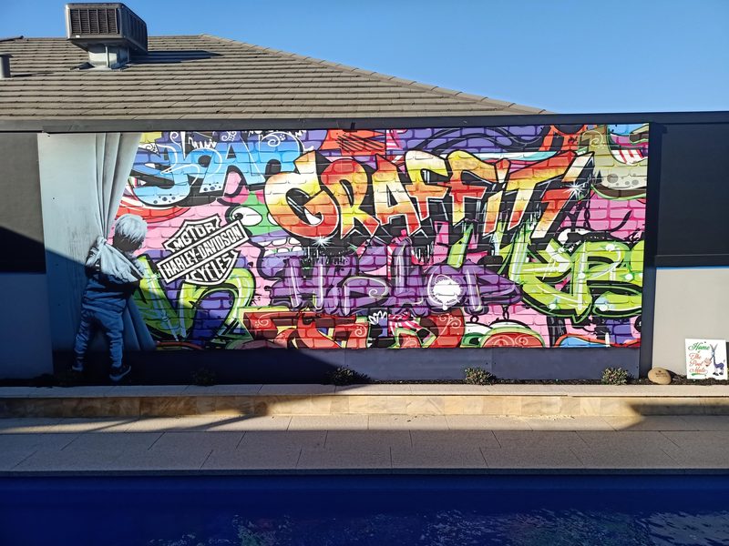 Pool feature mural by Bedrock Graphics, Ellenbrook WA